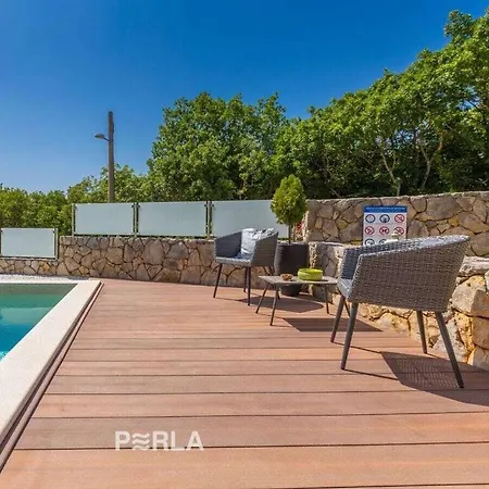 Nicki With Sea View And Pool Tatil Evi *